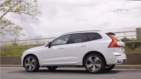 New 2022 Volvo XC60 - Compact Luxury Crossover SUV Facelift